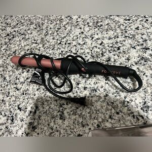 FoxyBae Pink Curling Wand